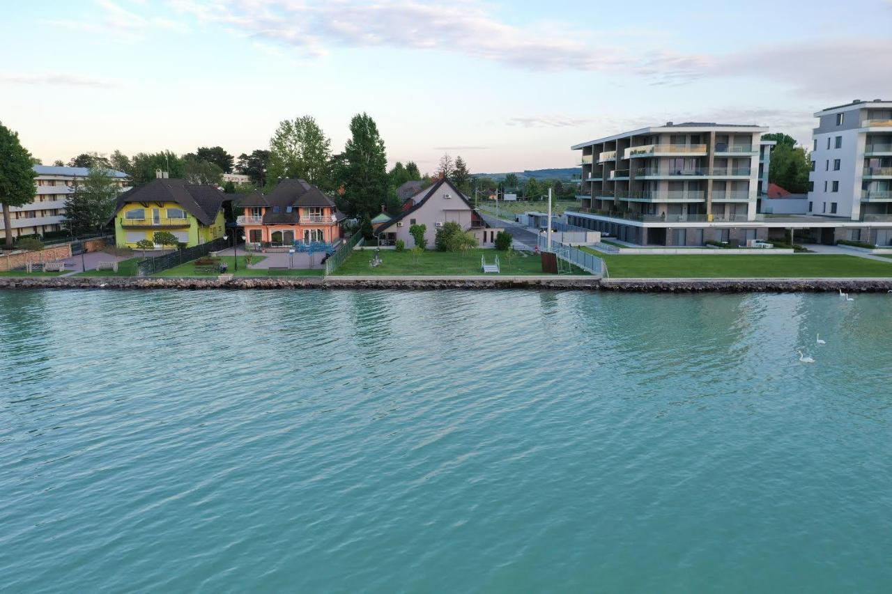 Hullam Apartman Balatonlelle Eksteriør billede