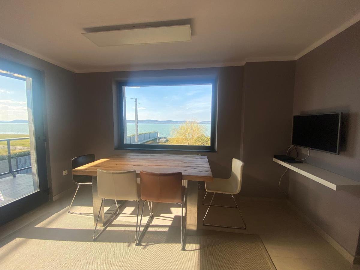Hullam Apartman Balatonlelle Eksteriør billede
