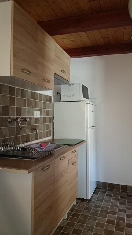 Hullam Apartman Balatonlelle Værelse billede